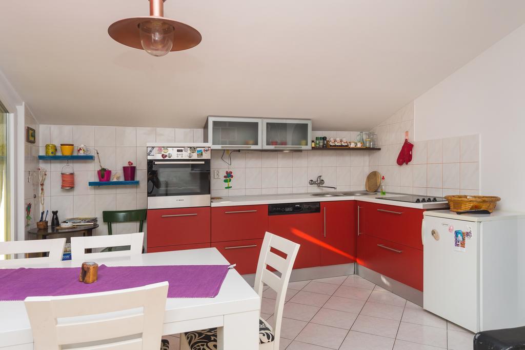 Apartment Milka Vodice Exterior photo